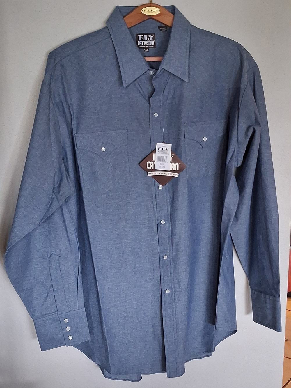 Ely Cattleman Men's Snap-Front Chambray Shirt in Blue
